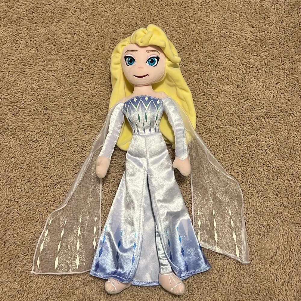 Disney Plush Frozen 2 Elsa Doll